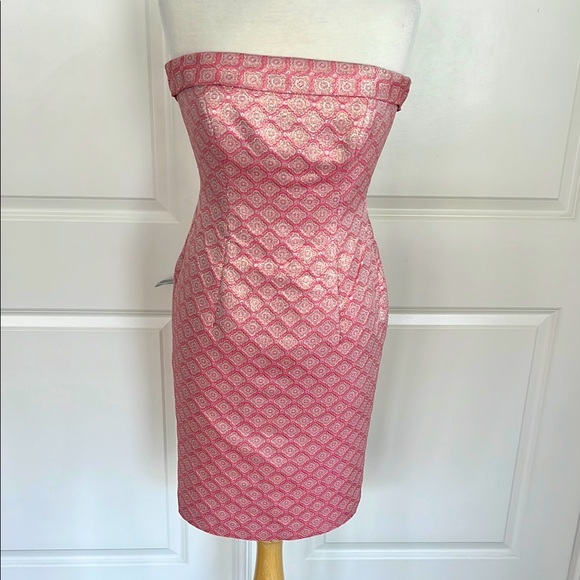 Escada Pink and Gold Metallic Brocade Strapless Dress Size 36